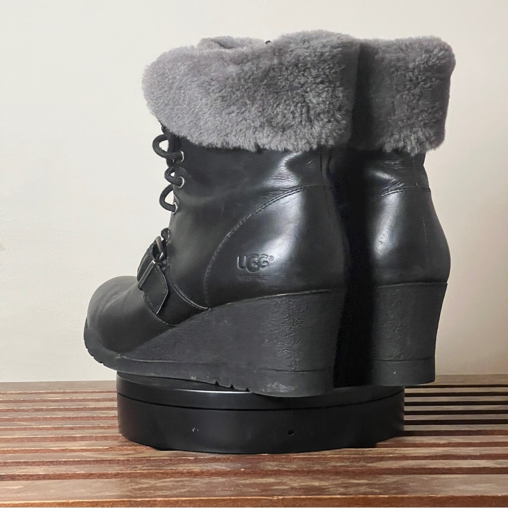 Ugg Janney Boot Black Waterproof Leather Ankle Wedge Lace Up Fur Sz 12 1012527 - Picture 5 of 14